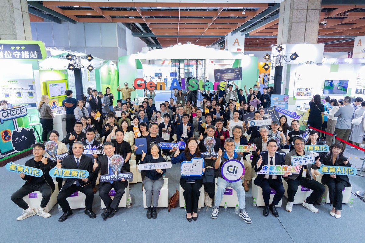 台大智活深度輔導助攻GenAI Stars 21團隊展成果