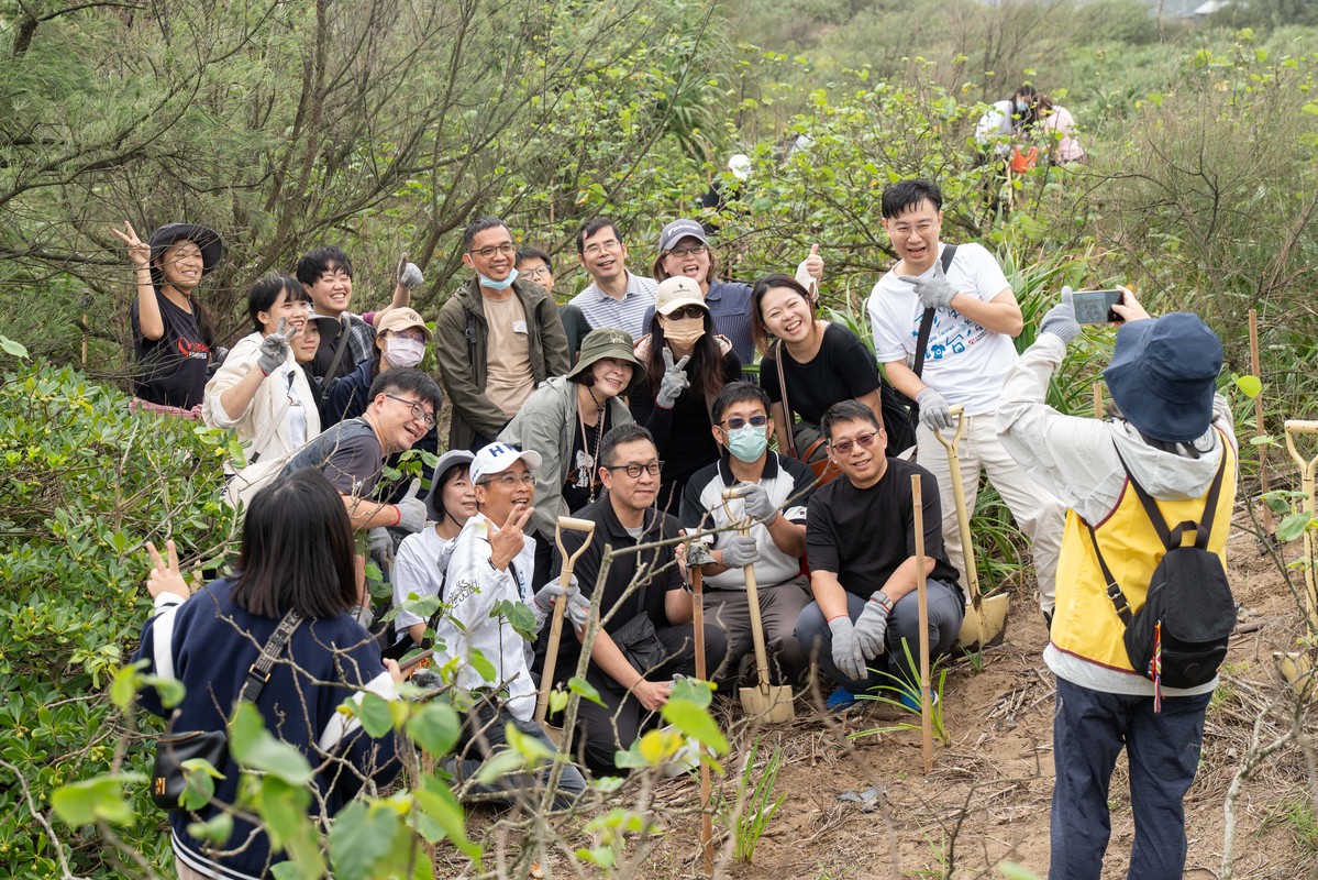 TOYOTA「一車一樹」100萬棵植樹達成紀念活動 9年行動凝聚全台車主力量 為海岸線種下永續希望