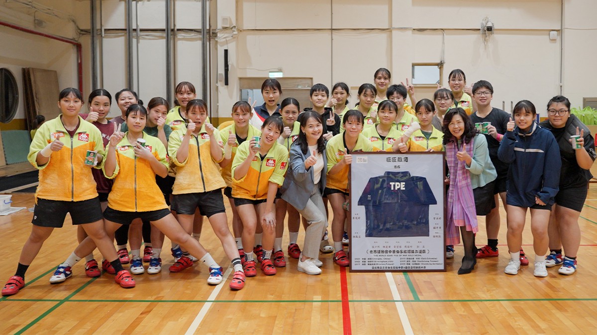 巨匠外語攜手景美臺師大拔河隊 強化國際競爭力