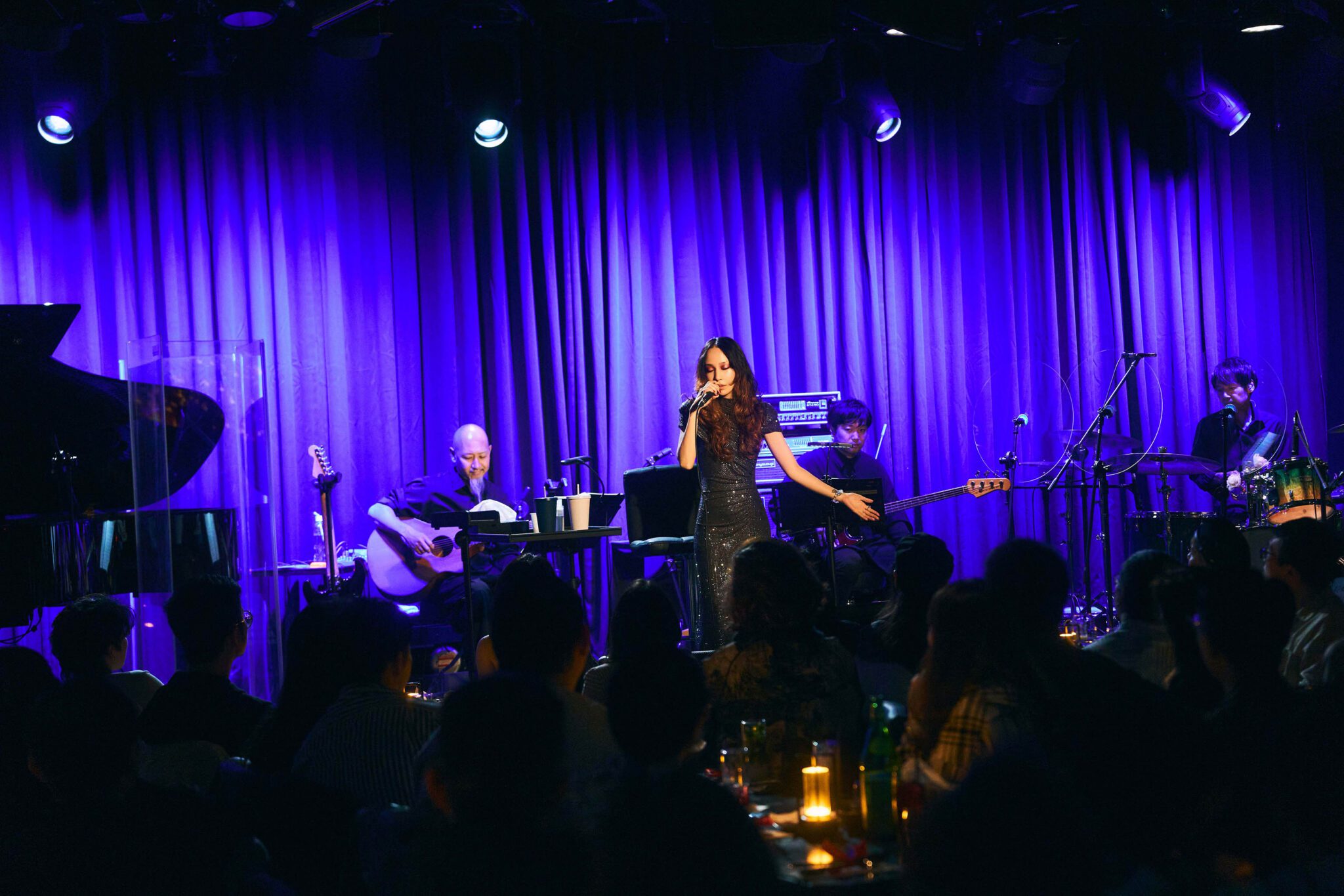 中島美嘉赤腳開箱 Billboard Live TAIPEI 喜收四場爆滿 中島美嘉赤腳開箱 Billboard Live TAIPEI 喜收四場爆滿