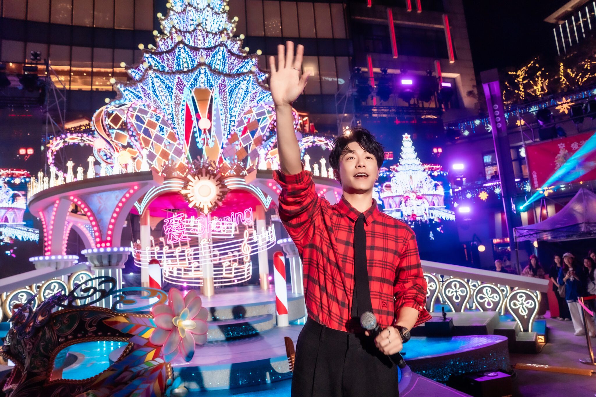 「愛‧Sharing」十週年主題《情定威尼斯》,打造全台最大聖誕慶典 「愛‧Sharing」十週年主題《情定威尼斯》,打造全台最大聖誕慶典