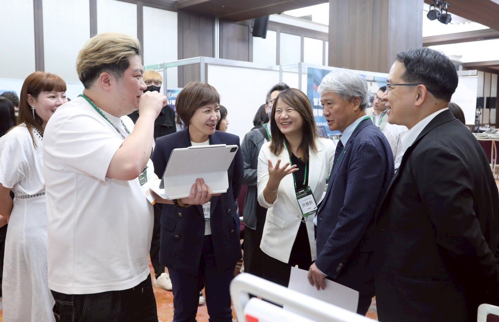 TCFA號召32家知名連鎖品牌共同倡議 AI啟動在地服務升級