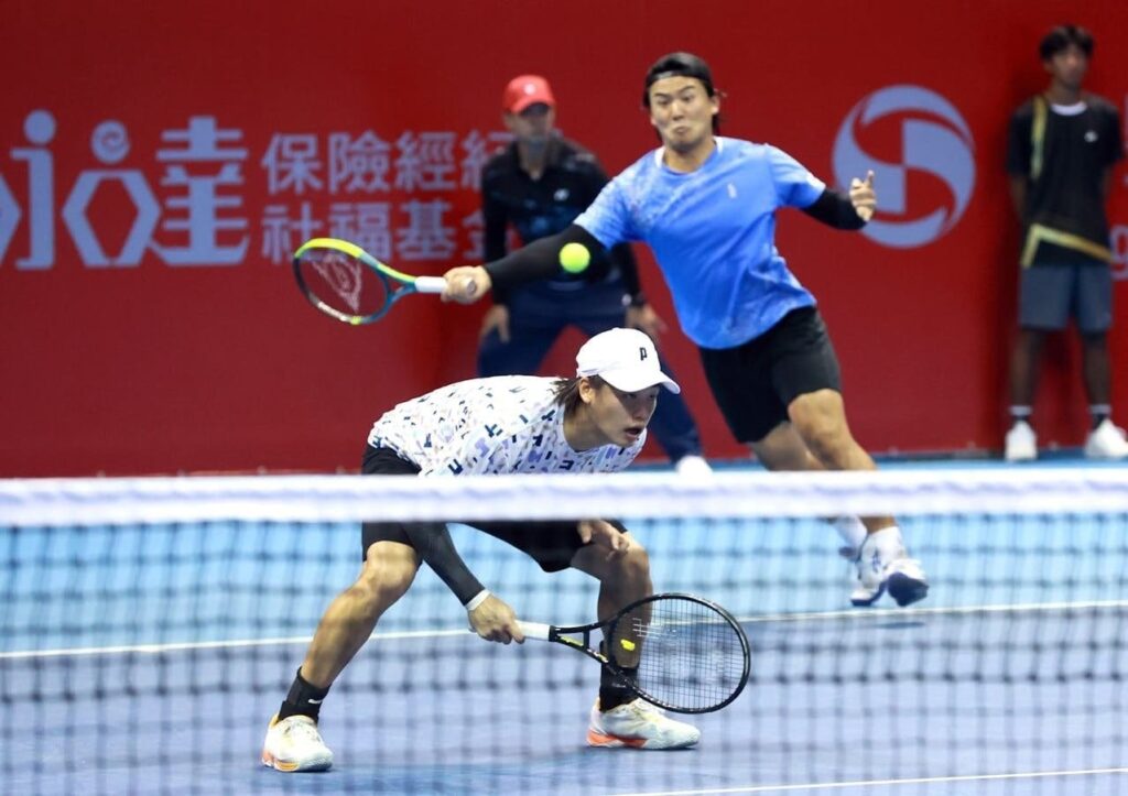 擲筊決定發球權!華國三太子網球挑戰賽 文化融合展新意 擲筊決定發球權!華國三太子網球挑戰賽 文化融合展新意