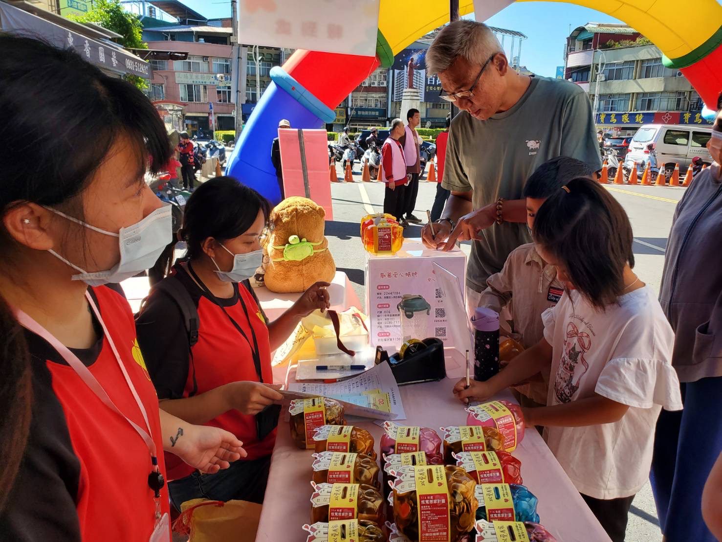 炫寬愛心教養家園　114 年度「小豬撲滿回娘家」募款園遊會