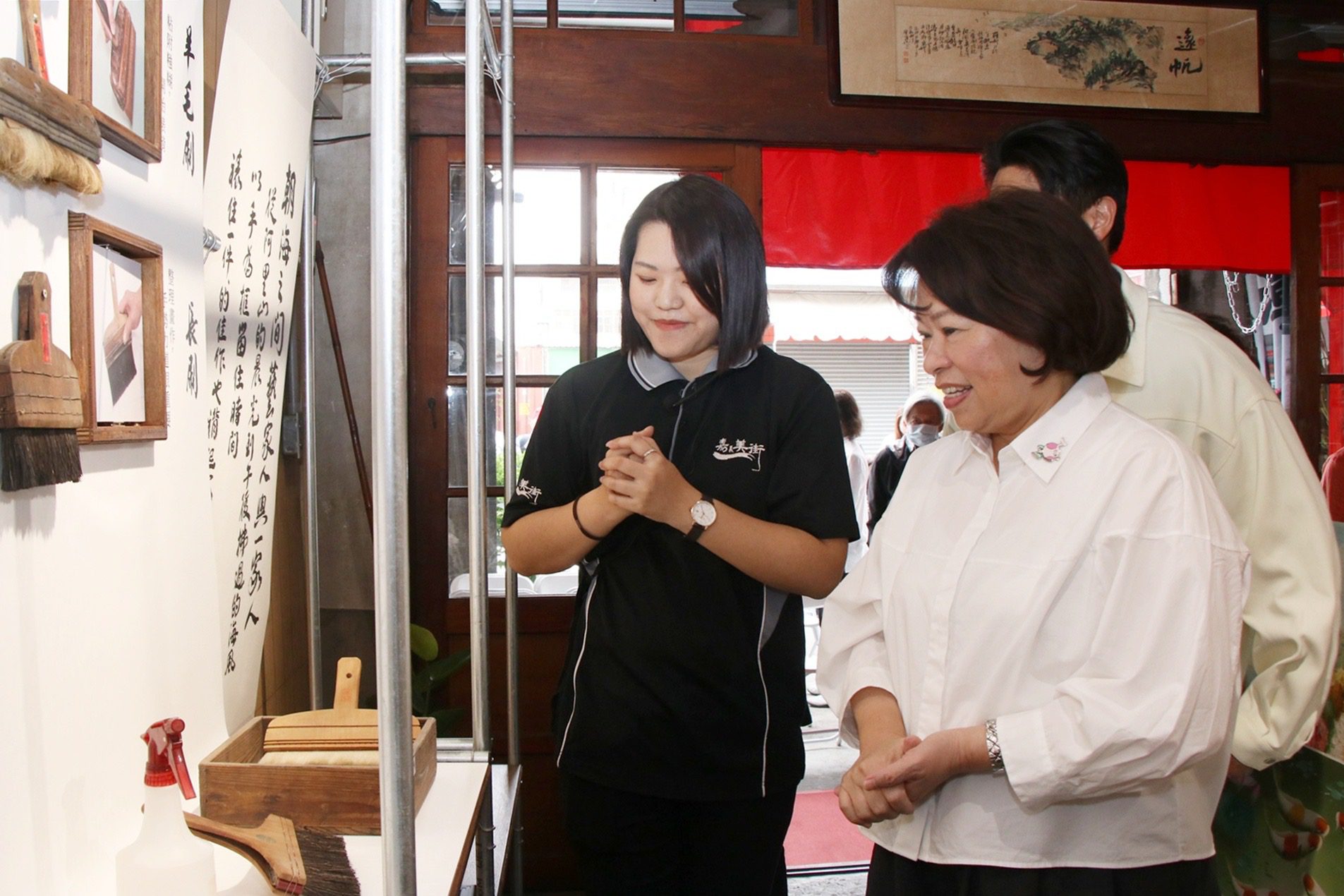 嘉義朝海裱畫店慶95週年　傳承四代工藝成街角館亮點