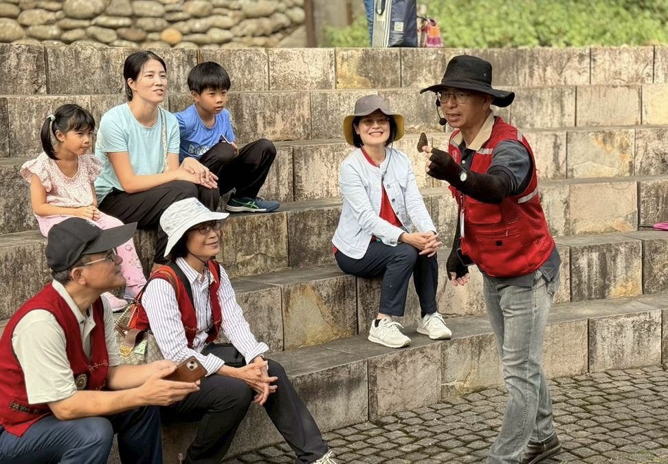 世界唯二奇景「紫蝶幽谷」驚限茂林 白爛貓陪您一起賞蝶 世界唯二奇景「紫蝶幽谷」驚限茂林 白爛貓陪您一起賞蝶