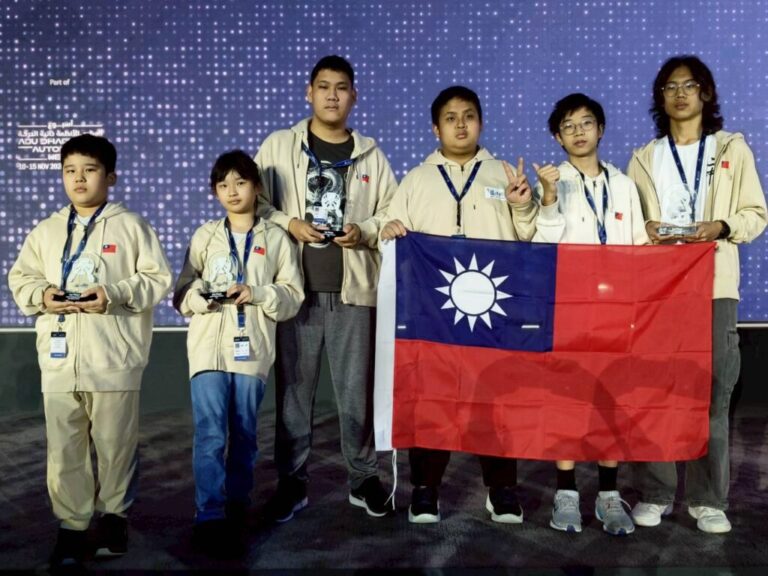 台灣代表隊稱霸 RCAP 阿布達比　U19 奪冠、U12 奪季軍展現強大 STEM 實力