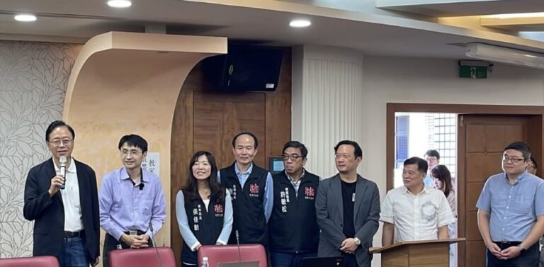 台灣學聯攜手桃園陽明高中等七校啟動AI半導體講座　張善政親勉學子