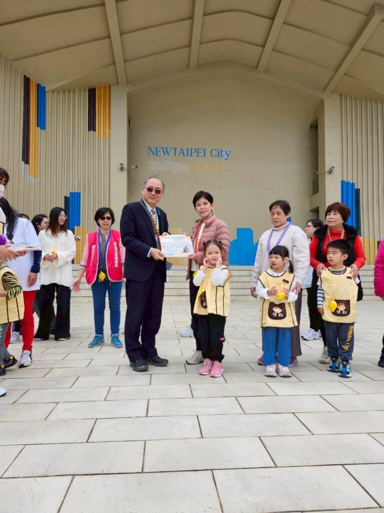 新北市佳和非營利幼兒園結合康寧大學 老幼共學快閃演出獲得家長一致好評! 新北市佳和非營利幼兒園結合康寧大學 老幼共學快閃演出獲得家長一致好評!