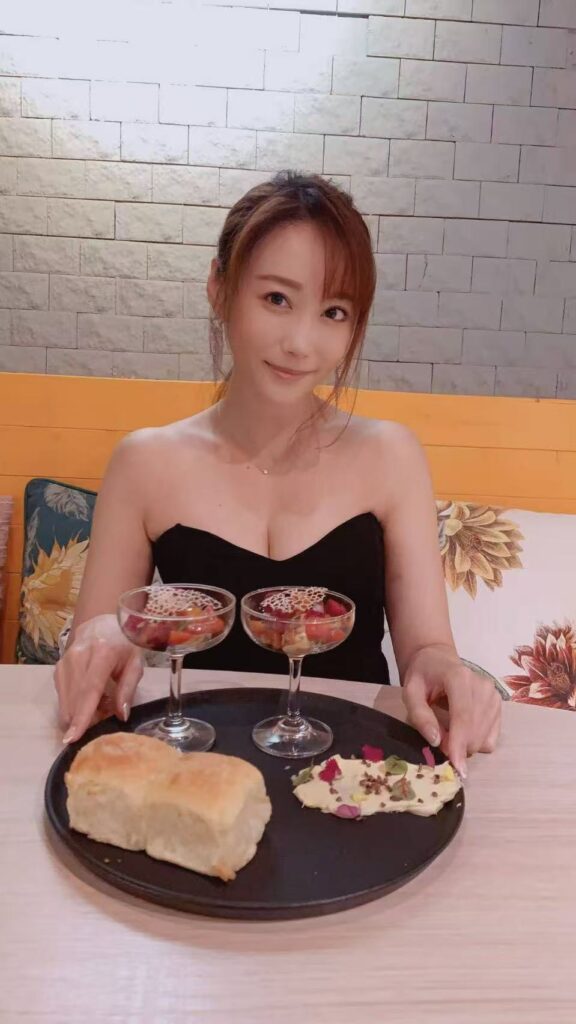 味蕾與鏡頭齊燃!陳映璇用「吃的哲學」讀懂角色,驚艷廈門集美青春影展 20 S 770039824 0 576x1024 1