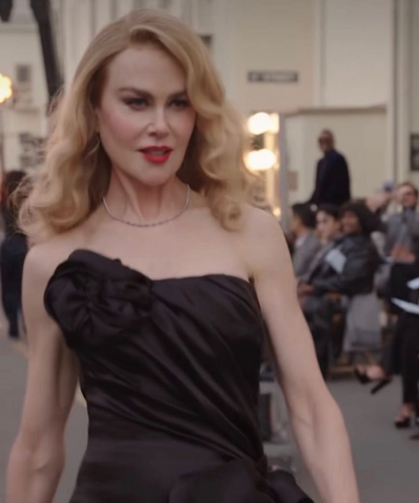 《時尚與電影》 每一件衣裳都是一場戲。 《時尚與電影》 每一件衣裳都是一場戲。