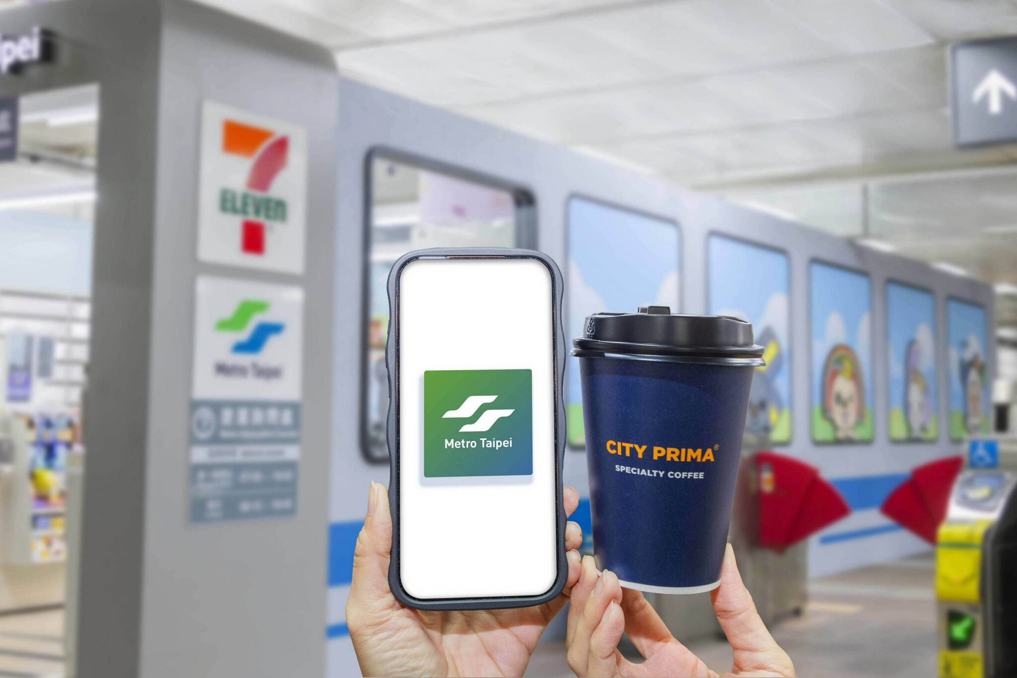 北捷與7-ELEVEN聯名店開幕　台大醫院站打造列車主題便利空間