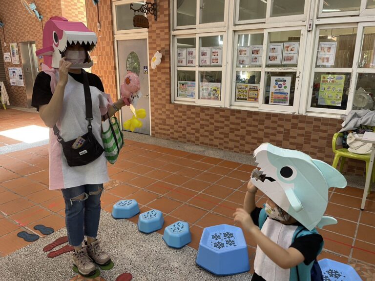 新北童話狂歡節登場　孩子化身童話主角冒險闖關　篩檢找出慢飛天使　及早療育扭轉未來