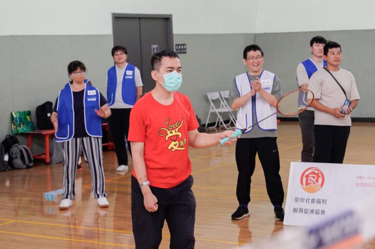 不 比輸贏比勇氣　智青羽球賽中和開打　身障選手從球場找到自信