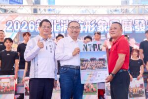 「2026新北消防形象月曆」正式發表 侯友宜邀大家做公益、挺消防