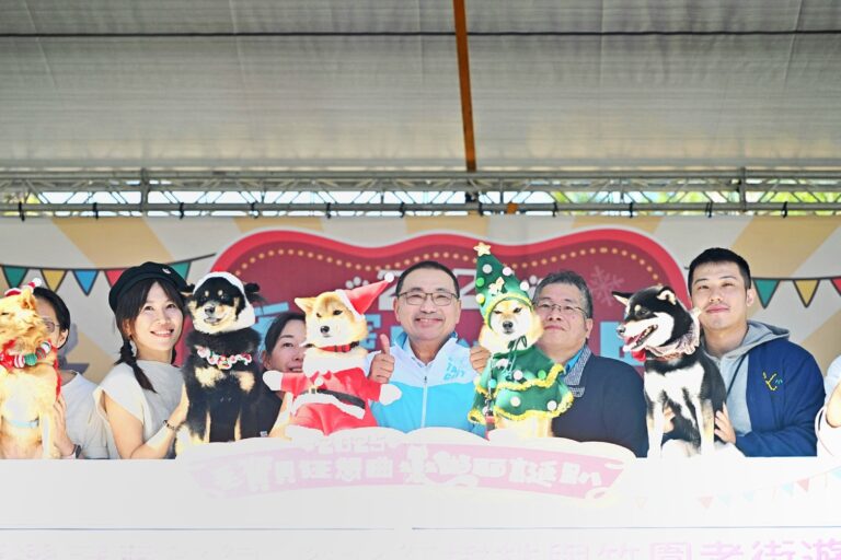 帶毛寶貝同遊新北歡樂耶誕城！ 侯友宜：10大寵物遊具免費玩