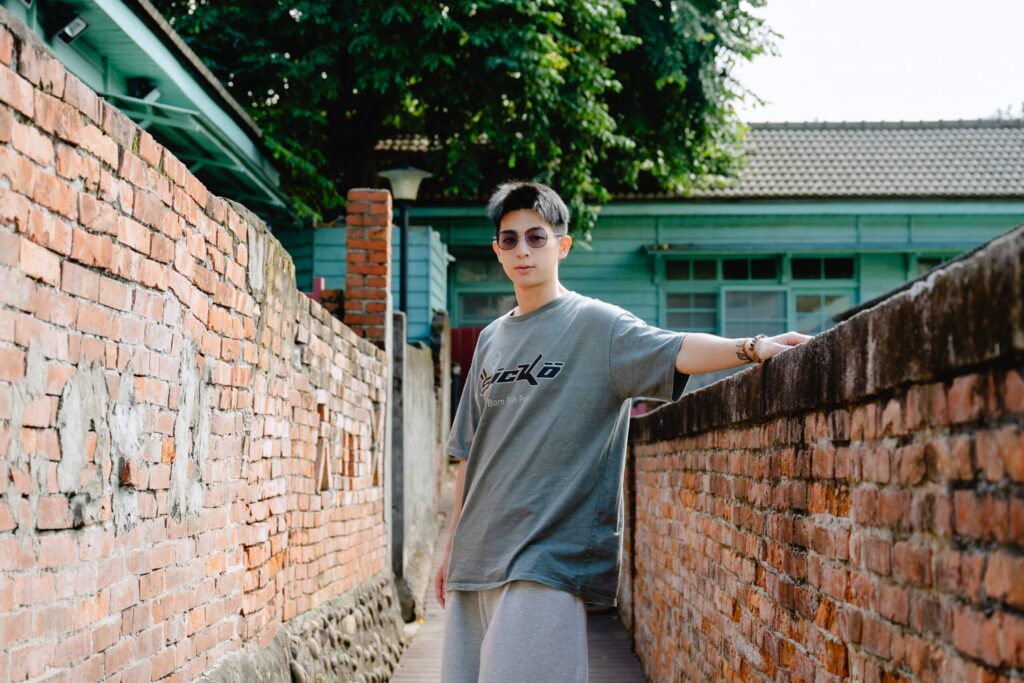 林亭翰當正念老師助人走出恐慌 頭部開刀拿出血塊 神隱一星期不願家人擔心