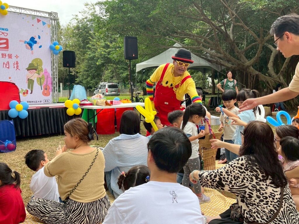 繪動潭子綠野閱讀 市民野餐日共享草地書香時光 繪動潭子綠野閱讀 市民野餐日共享草地書香時光