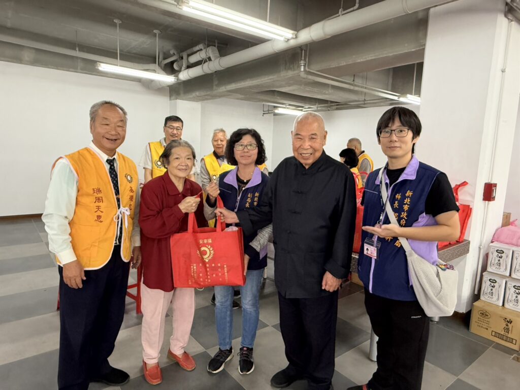 福山天惠堂連續29年送暖土城區弱勢家戶