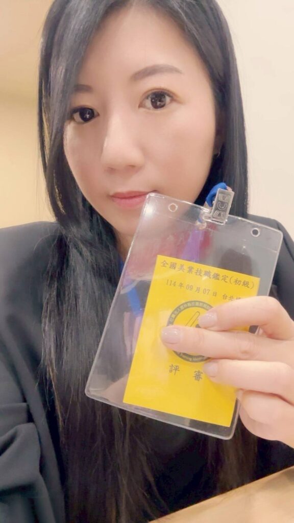 螢幕前的溫度 三個女孩用真心點亮直播新時代