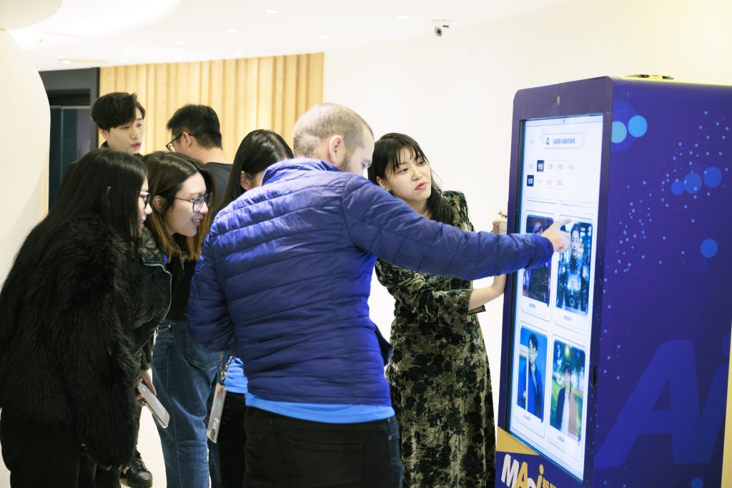 Magicfoto AI 智慧拍照機：讓活動現場自然熱起來的 AI 互動體驗