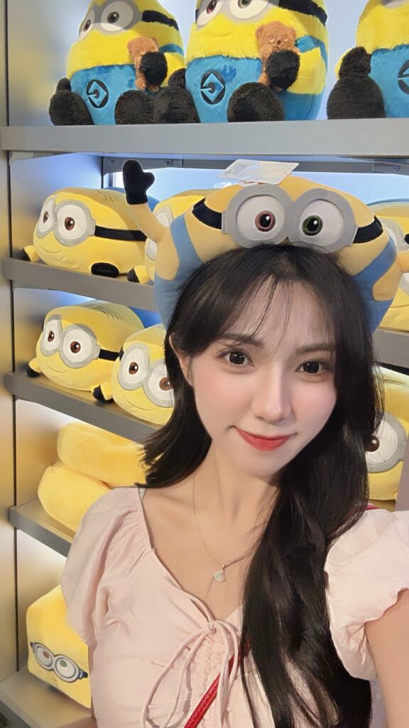 螢幕前的溫度 三個女孩用真心點亮直播新時代