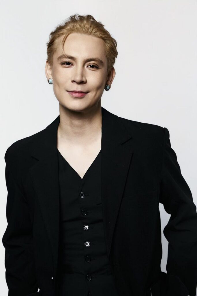 step.jad依加「夜奔」台北開唱 憑天賦與自學音樂衝上舞台高峰 step.jad依加「夜奔」台北開唱 憑天賦與自學音樂衝上舞台高峰