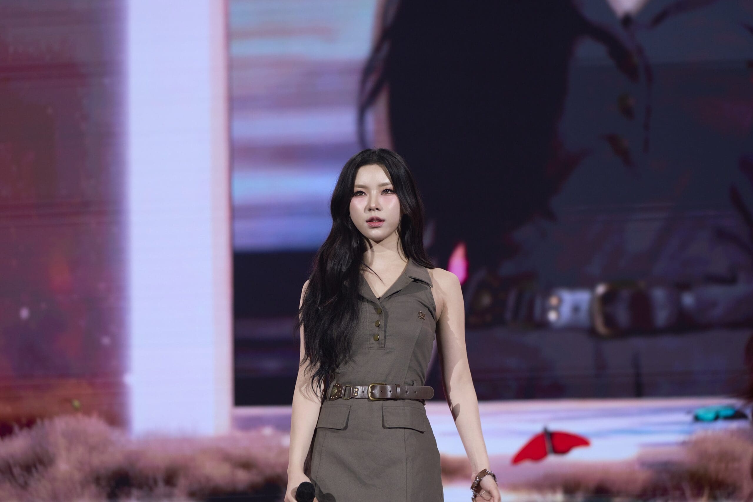 GENBLUE幻藍小熊化身搖滾舞伶燃炸高流 六人solo舞台突破自我框架