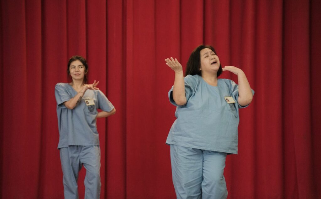 鍾欣凌操到運動量超支到明年 《陽光女子合唱團》Battle跳到虛脫 32 %E4%B8%8B%E5%8D%886.06 2025 12 19%E7%9A%84%E5%BD%B1%E5%83%8F