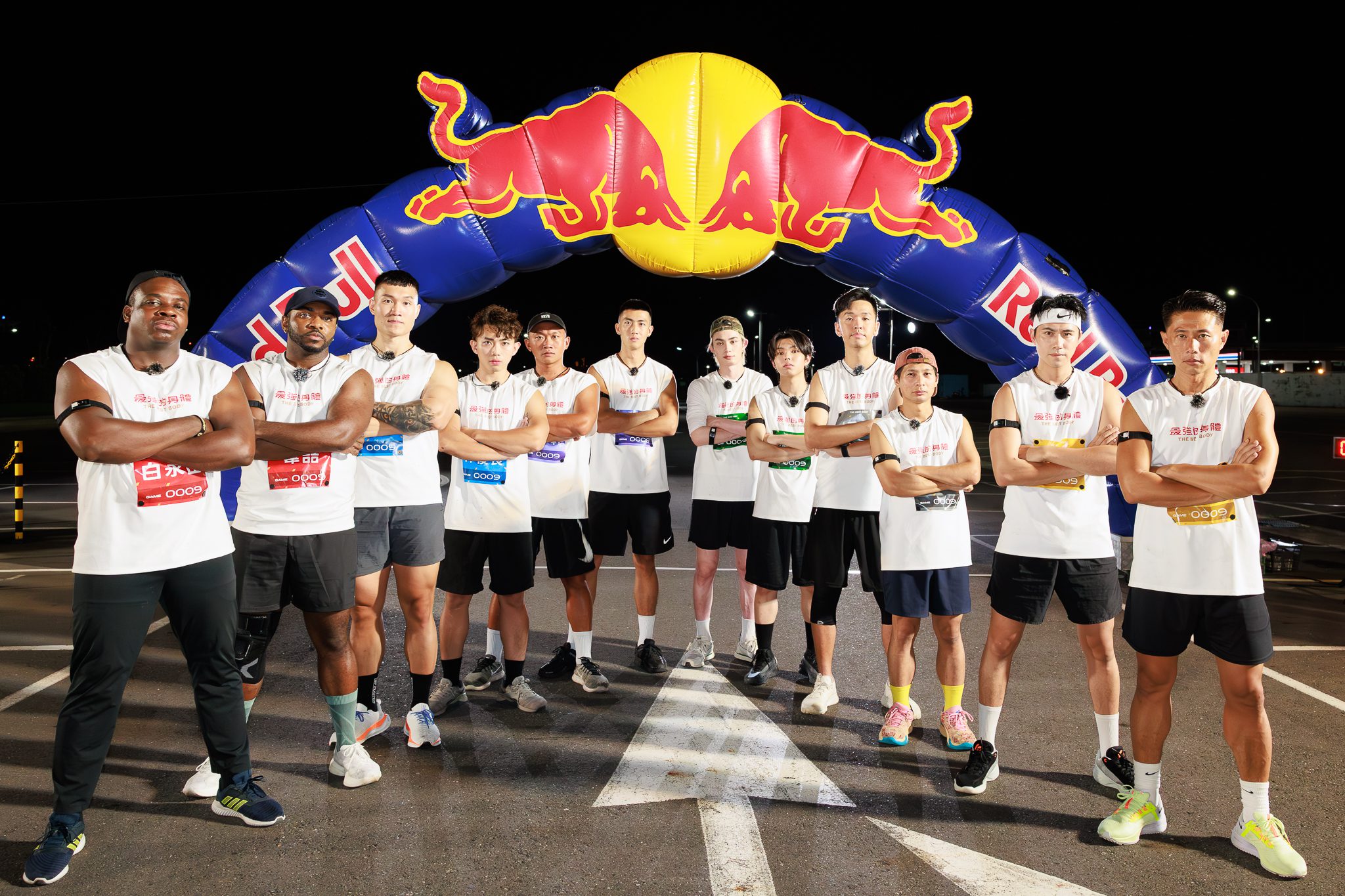 王少偉49歲逆天身材看不出歲月痕跡 呂植宇與加藤琉士吸引約200名女粉絲到場應援