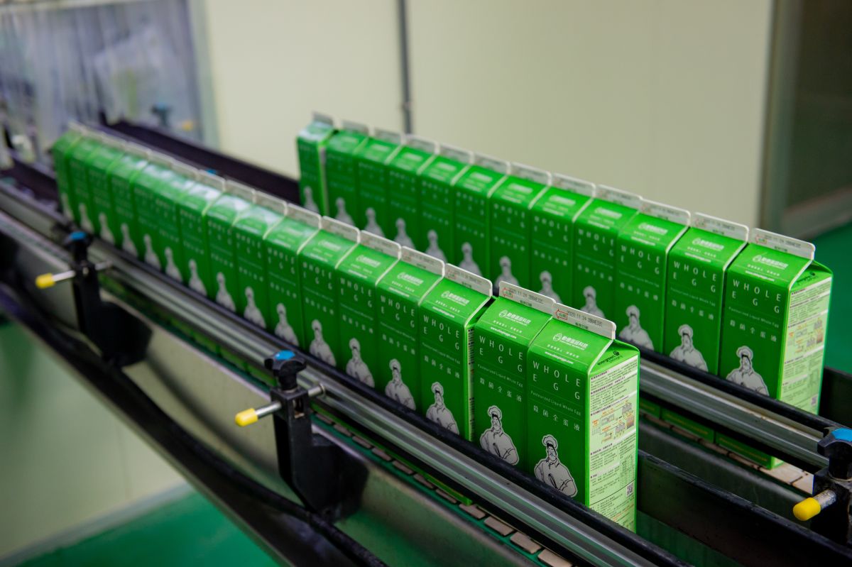 勤億蛋品加強供應鏈食安管理 業界關注液蛋客製化能力提升穩定性 圖/勤億蛋品以品質穩定一致的液蛋為基礎,提供品牌客戶五大客製化服務,讓配方、規格到保存策略都能依需求調整。(勤億蛋品 提供)