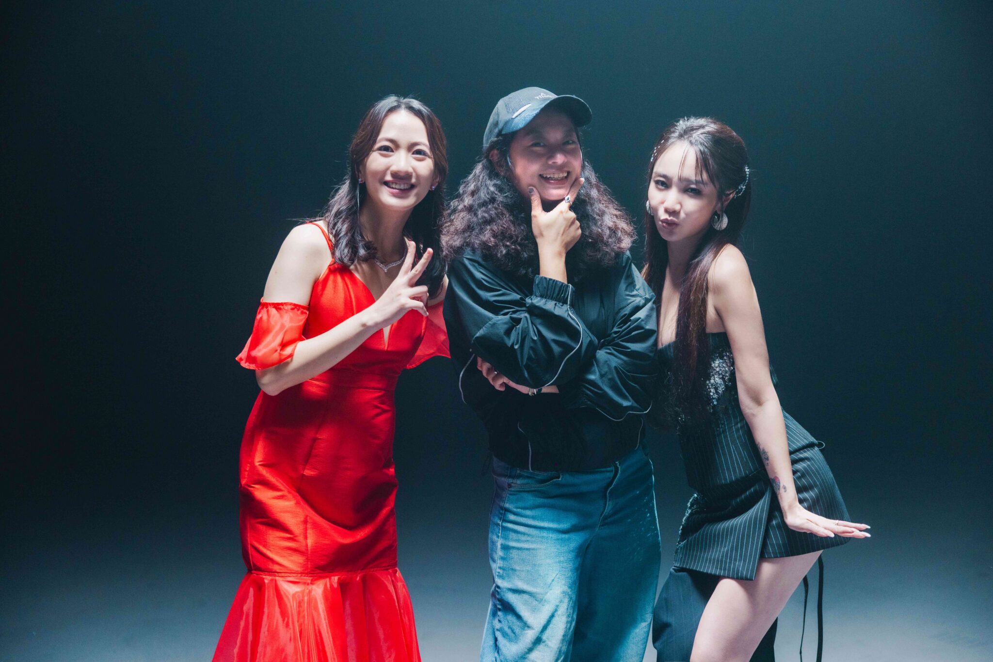 Kimberley 陳芳語推出客語創作形象歌曲拍 MV 邀準新手媽媽范宸菲助陣