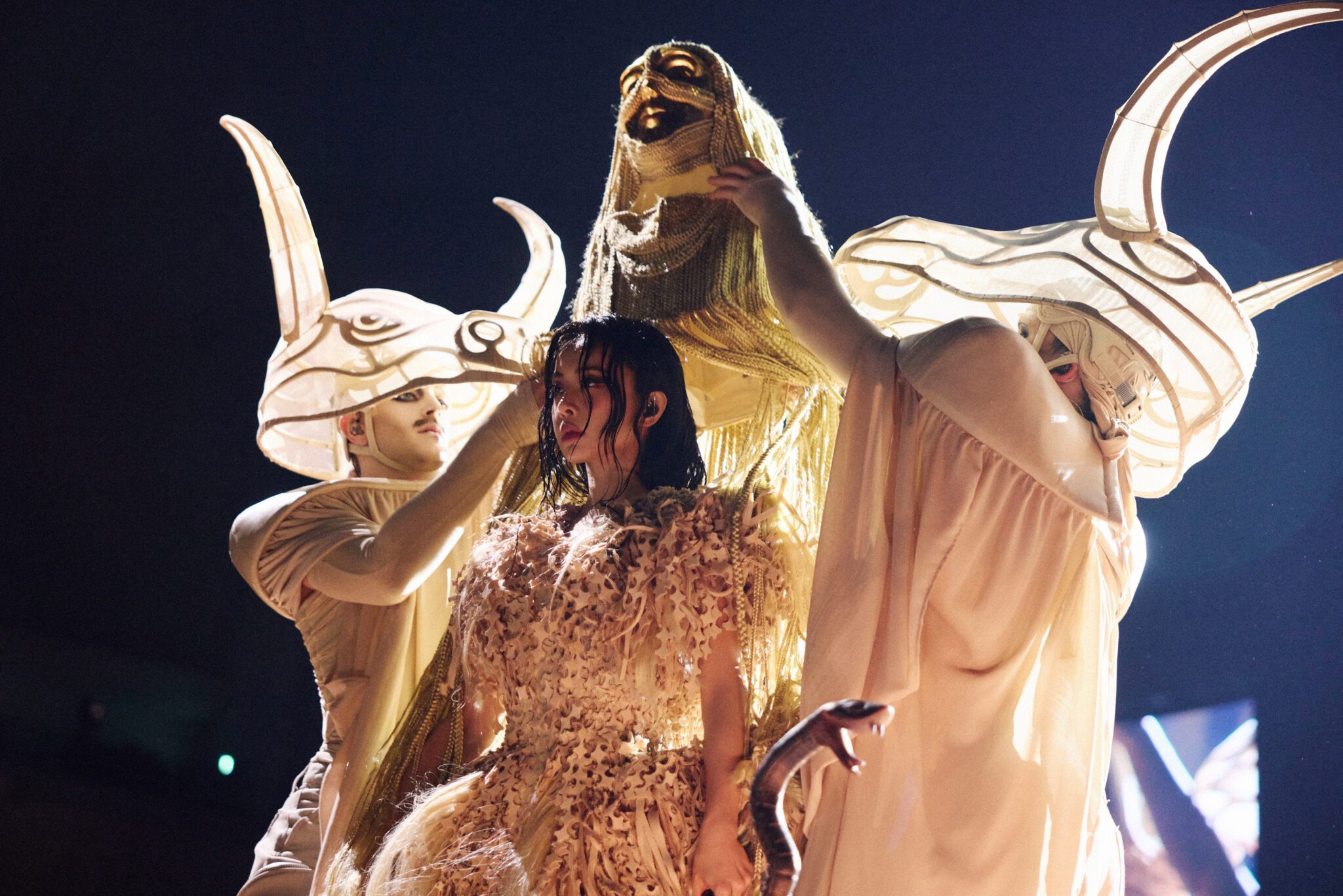 JOLIN召喚「慾望巨蟒」繞場巡禮 親自構思「愉悅宇宙」五大章節演唱會寓言故事 JOLIN召喚「慾望巨蟒」繞場巡禮 親自構思「愉悅宇宙」五大章節演唱會寓言故事