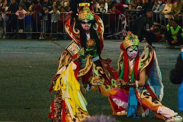 金門昊天民俗藝陣團受邀參與首屆關公忠義文化盛會,藝陣展演結合信仰與生活文化,引發高度關注 金門昊天民俗藝陣團受邀參與首屆關公忠義文化盛會,藝陣展演結合信仰與生活文化,引發高度關注