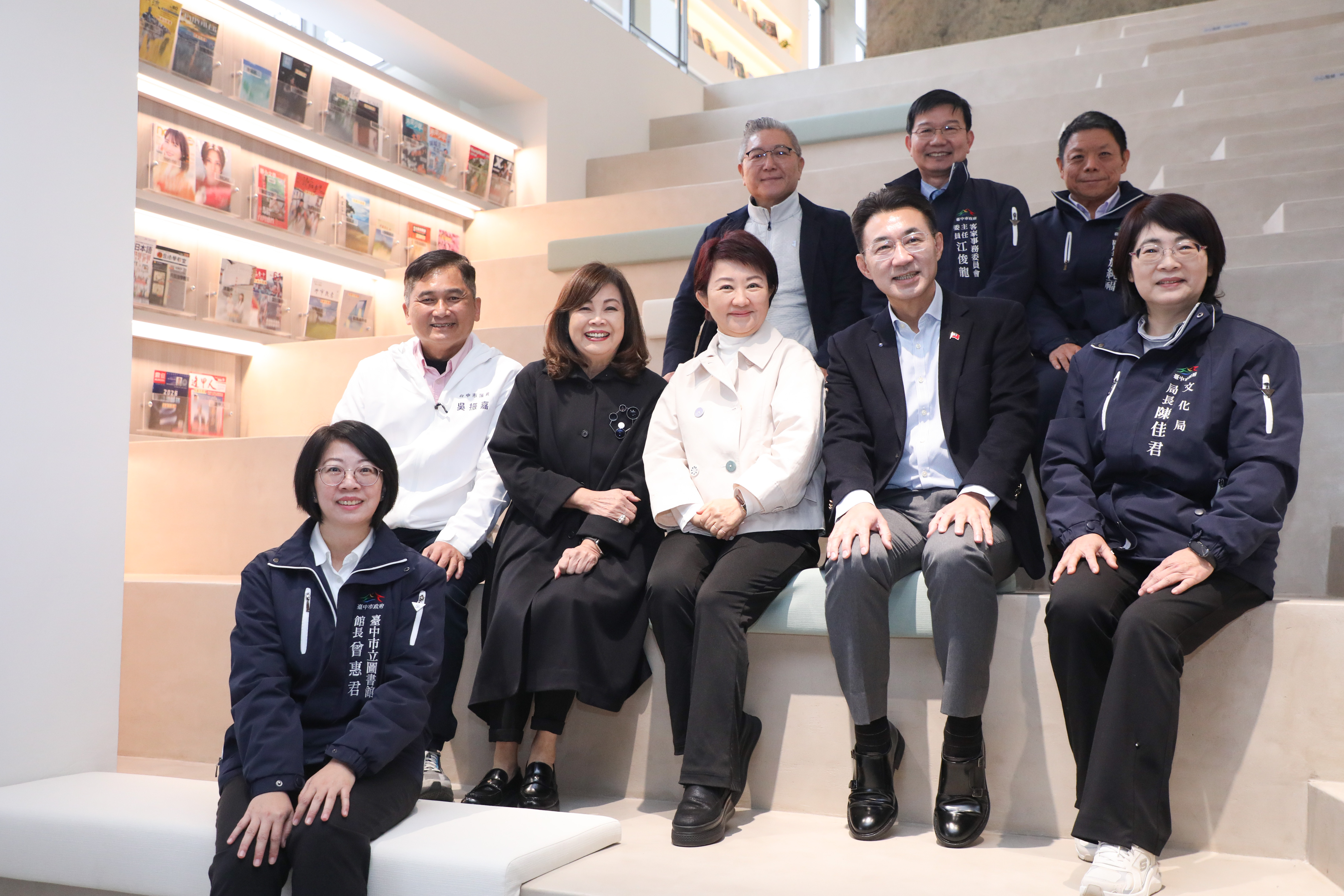 慈善的光環與制度缺失陰影? 東勢圖書館揭示文化資源失衡 慈善的光環與制度缺失陰影? 東勢圖書館揭示文化資源失衡