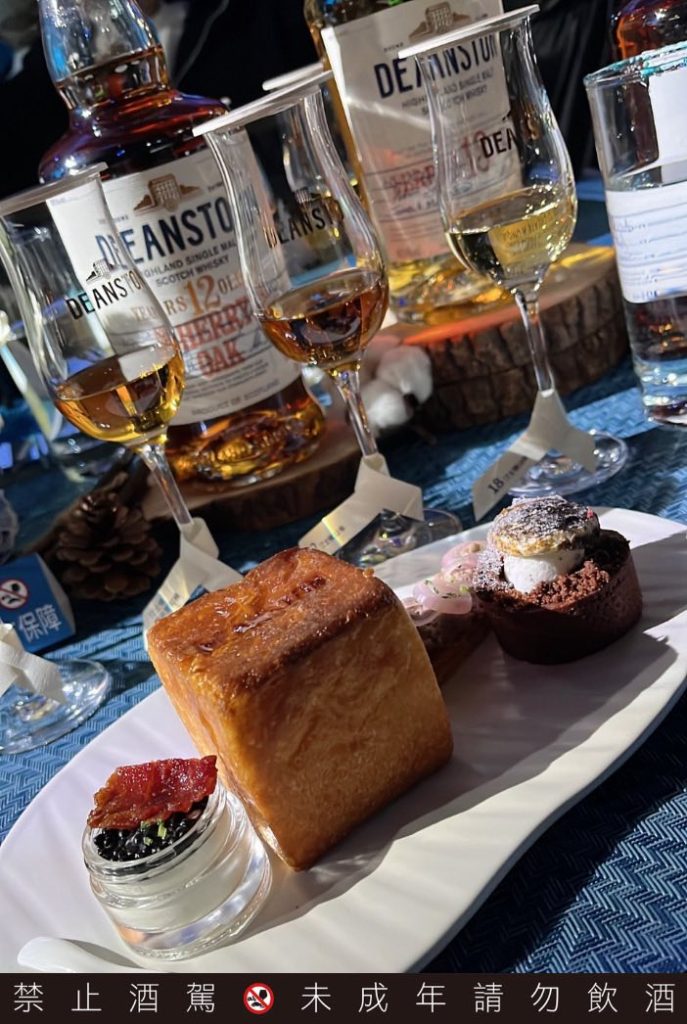 《誰把棉線織成時間的酒》 喝了這杯,再走? 《誰把棉線織成時間的酒》 喝了這杯,再走?