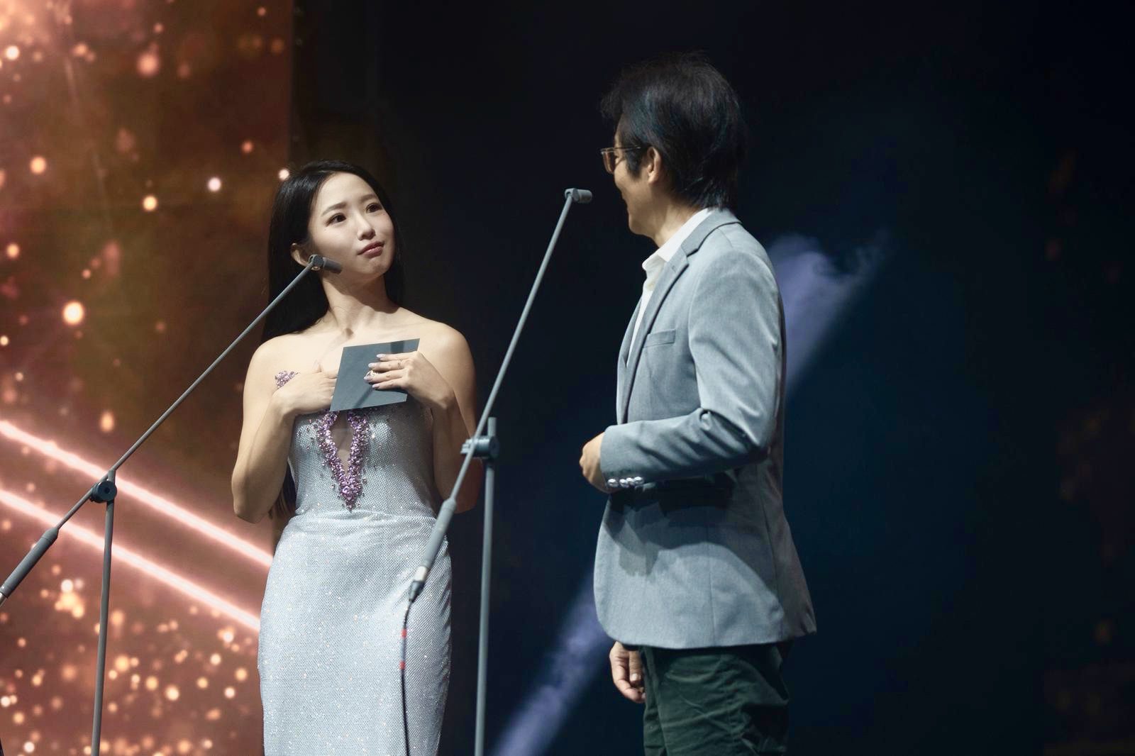 郭書瑤與魏德聖同台受邀新加坡首屆金獅大賞擔任頒獎人 郭書瑤與魏德聖同台受邀新加坡首屆金獅大賞擔任頒獎人