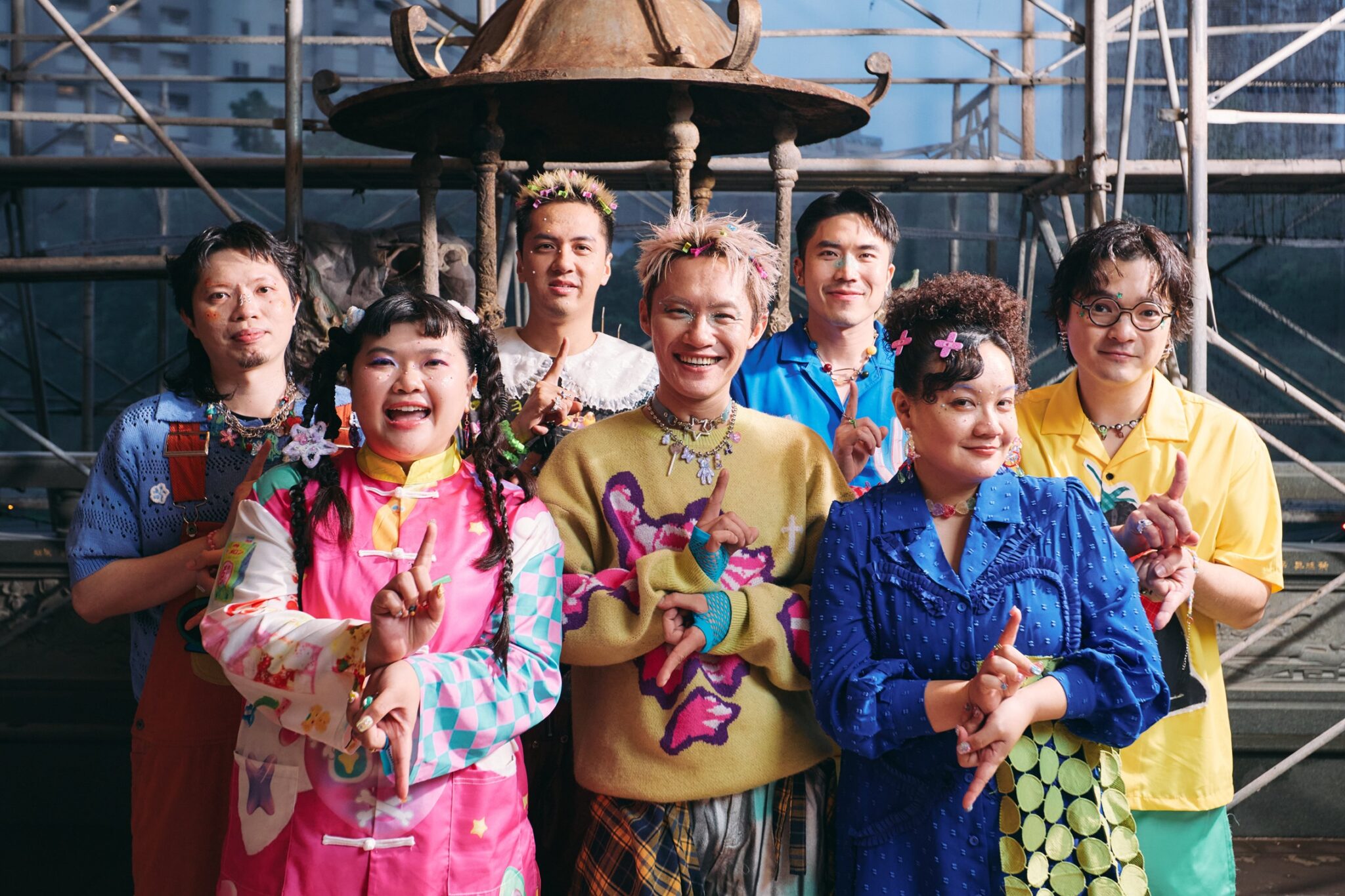 A_Root同根生以妖異寓言映照網路交友現象 揭現代人戀愛焦慮及荒謬現實 A_Root同根生以妖異寓言映照網路交友現象 揭現代人戀愛焦慮及荒謬現實