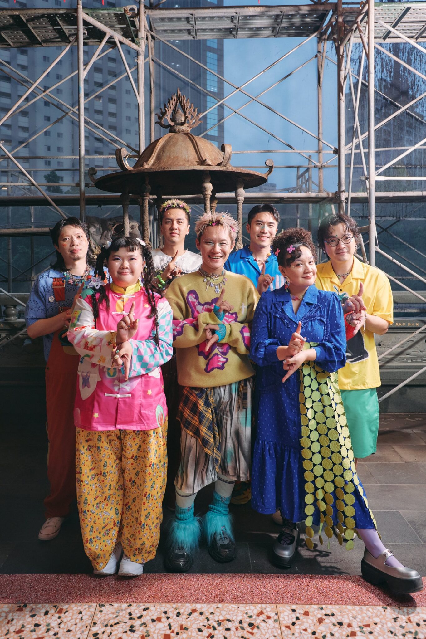 A_Root同根生以妖異寓言映照網路交友現象 揭現代人戀愛焦慮及荒謬現實 A_Root同根生以妖異寓言映照網路交友現象 揭現代人戀愛焦慮及荒謬現實