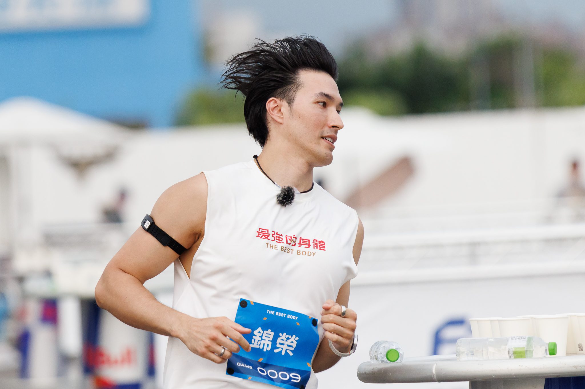 王少偉49歲逆天身材看不出歲月痕跡 呂植宇與加藤琉士吸引約200名女粉絲到場應援 王少偉49歲逆天身材看不出歲月痕跡 呂植宇與加藤琉士吸引約200名女粉絲到場應援