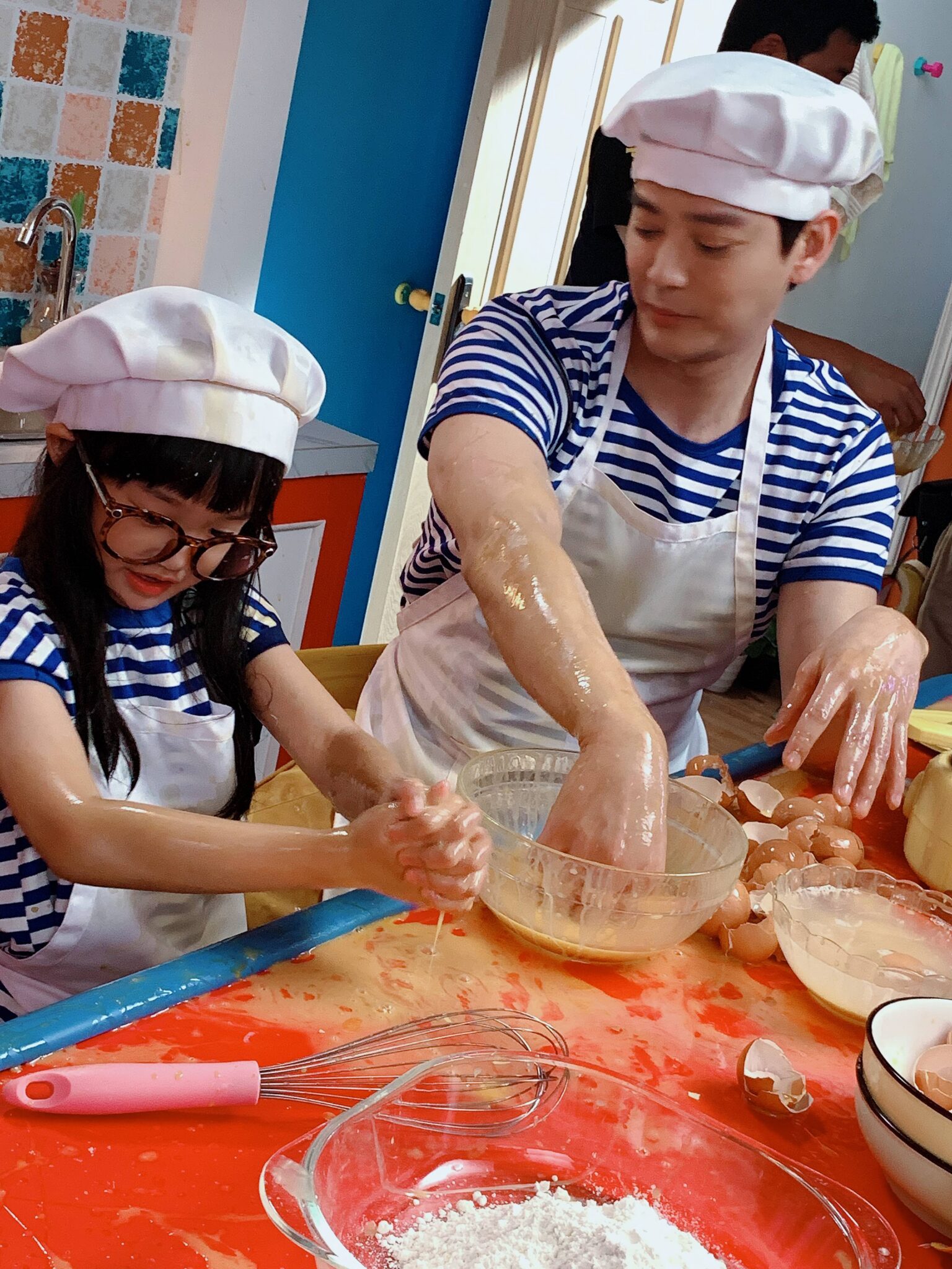 陳曉東榮獲第四屆香港紫荊花國際電影節最佳男主角 女兒朵朵驚喜客串首度同台合演 陳曉東榮獲第四屆香港紫荊花國際電影節最佳男主角 女兒朵朵驚喜客串首度同台合演