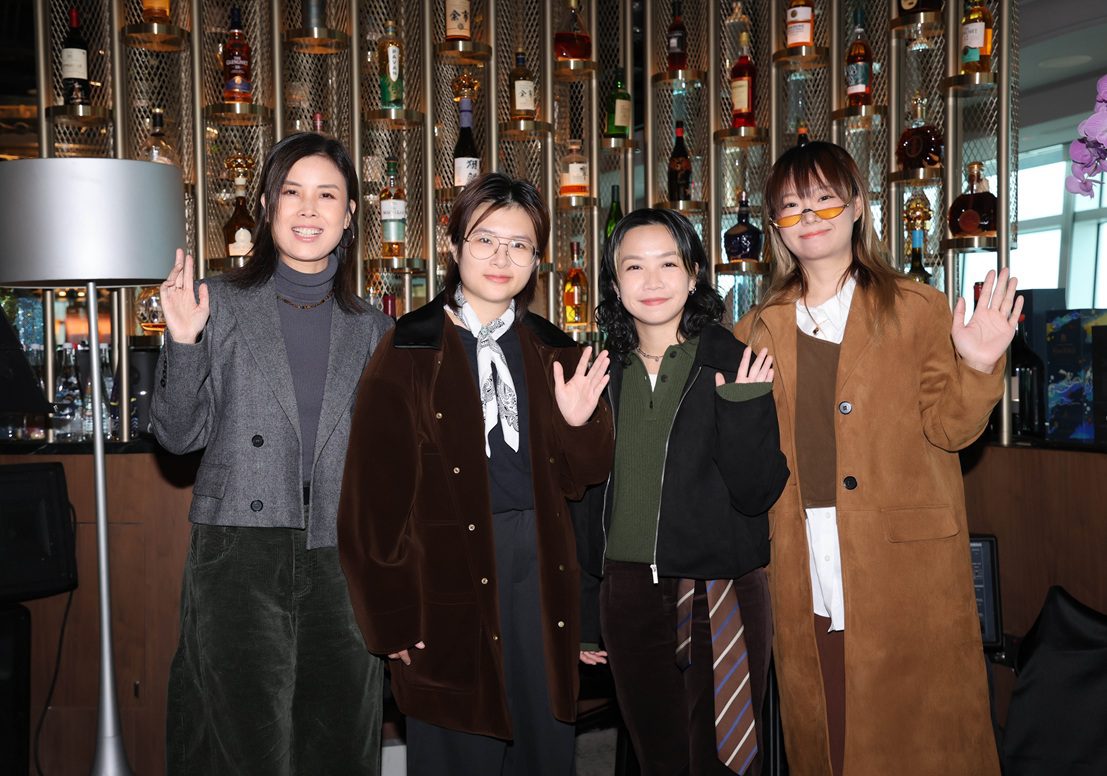 香港獨立樂團雞蛋蒸肉餅攜新作回歸台灣樂壇 連 E 神都甘願冒雨力挺的好聲音 香港獨立樂團雞蛋蒸肉餅攜新作回歸台灣樂壇 連 E 神都甘願冒雨力挺的好聲音