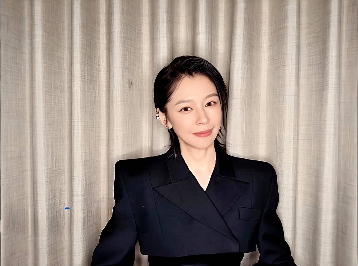 謝振維接掌國際傑人會新北市會 徐若瑄榮獲「榮譽會友」傳遞平安祝福 徐若瑄於影片中表達感謝之意,並祝賀謝振維會長會務推展順利,同時向與會者送上平安與健康祝福。(記者翻攝)