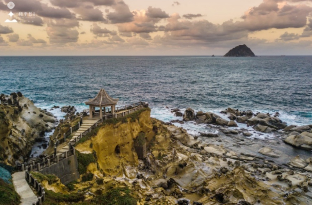 李奇嶽 : 國旅「太貴」不是錢不夠,而是價值感輸給了出國 12 01%E5%92%8C%E5%B9%B3%E5%B3%B6%E5%9C%B0%E8%B3%AA%E5%85%AC%E5%9C%92%E6%8E%A8%E5%87%BA%E3%80%8C2026 %E5%9B%9B%E5%AD%A3%E6%97%85%E8%A1%8C%E7%A5%A8%E3%80%8D 1