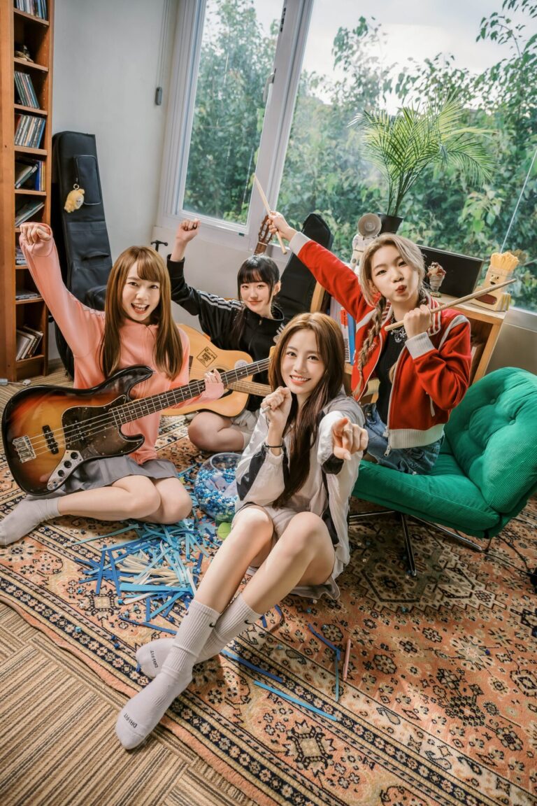 全女子樂團 SmileDash 出道　44萬粉絲集氣　跨年登場