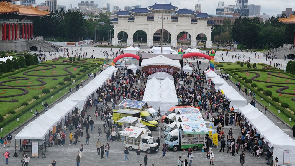 2025臺灣閱讀節盛大啟動!「閱讀開啟無限」打造全民知識嘉年華 2025臺灣閱讀節盛大啟動!「閱讀開啟無限」打造全民知識嘉年華