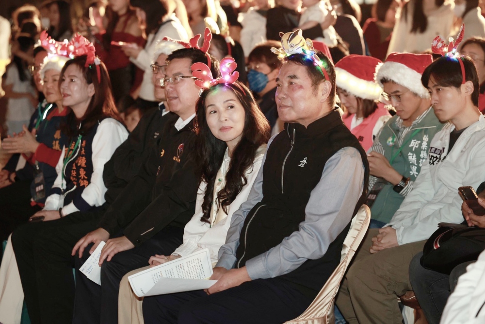 2025苗栗耶誕城盛大啟動 「Chill雪奇遇」打造冬季最浪漫奇幻夜 17 02%E8%8B%97%E6%A0%97%E8%80%B6%E8%AA%95%E5%9F%8Echill%E9%9B%AA%E5%A5%87%E9%81%87