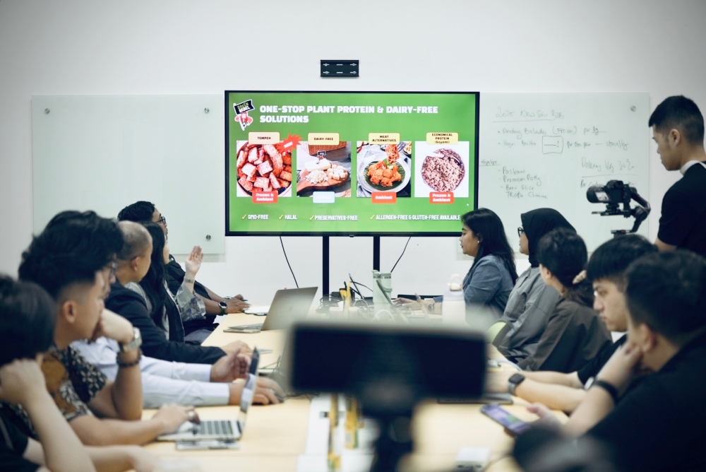 好食好事訪印 完成16場商務媒合 植物性與數位供應鏈成跨國合作關鍵突破口 10 02Burgreens %E6%98%AF%E5%8D%B0%E5%B0%BC%E6%9C%80%E5%85%B7%E4%BB%A3%E8%A1%A8%E6%80%A7%E7%9A%84%E6%B0%B8%E7%BA%8C%E6%A4%8D%E7%89%A9%E6%80%A7%E9%A4%90%E9%A3%B2%E5%93%81%E7%89%8C