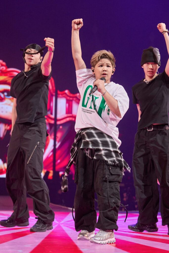 霹靂舞世界冠軍 Bboy NANA + 新時代顛覆系女團 babyMINT 粼粼舞力全開 為羅志祥演唱會暖場 霹靂舞世界冠軍 Bboy NANA + 新時代顛覆系女團 babyMINT 粼粼舞力全開 為羅志祥演唱會暖場