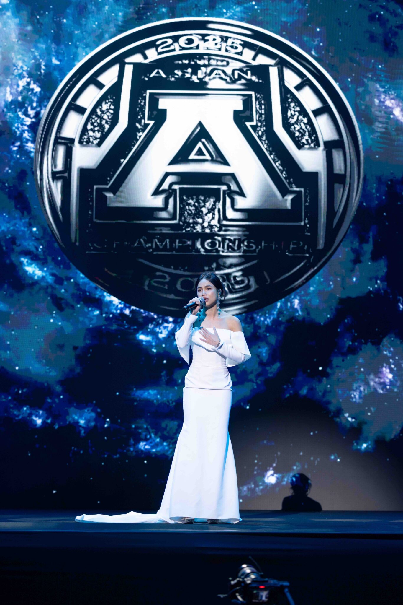 林芯儀化身白色歌姬 壓軸登上 IFBB PRO 亞錦賽舞台演唱 林芯儀化身白色歌姬 壓軸登上 IFBB PRO 亞錦賽舞台演唱